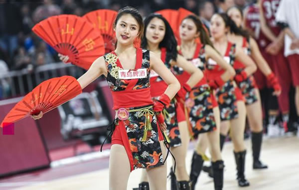 我们不收废品！多次强调自己日本人身份，混不下去又想回国捞金？